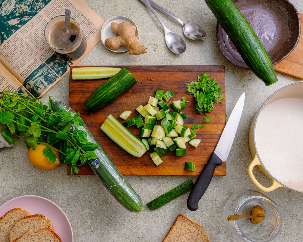 Koko kansan kurkku viettää juhlavuotta! 🥒

Kurkkua viljellään Suomessa vuosittain 50 miljoonaa kiloa ja miltei kolmasosa suomalaista mainitsee sen suosikkivihanneksekseen. Kurkku on valittu vuonna 2025 Vuoden HeViksi.

Lue lisää tiedotteestamme: kauppapuutarhaliitto.fi/suomalaiset-yh…
