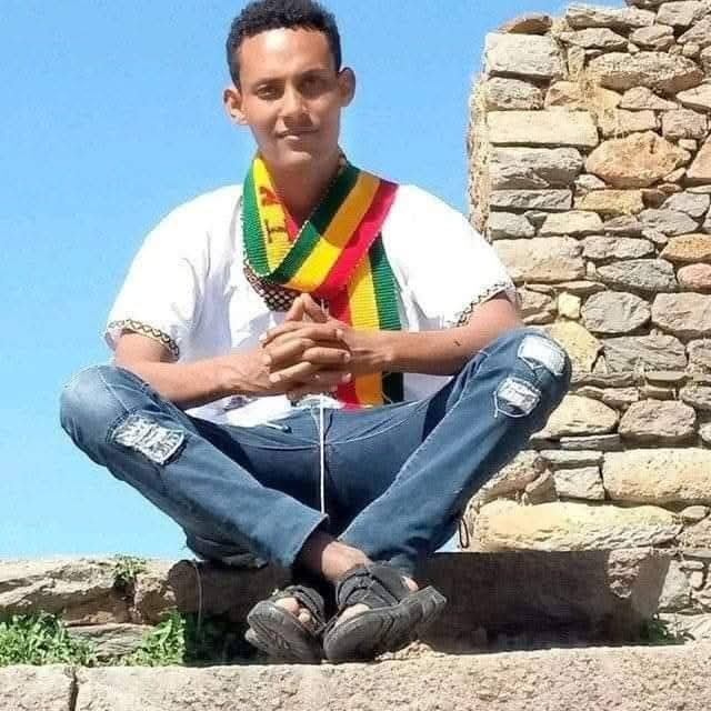 tadele99410's tweet photo. እሳቱ ብዕረኛ ታደለ ጥበቡ አንተም ከተረሳህ ለሕዝብ ትግል ውለታው ማን ሊታሰብ ይችላል? https://t.co/2tJFEfk40P