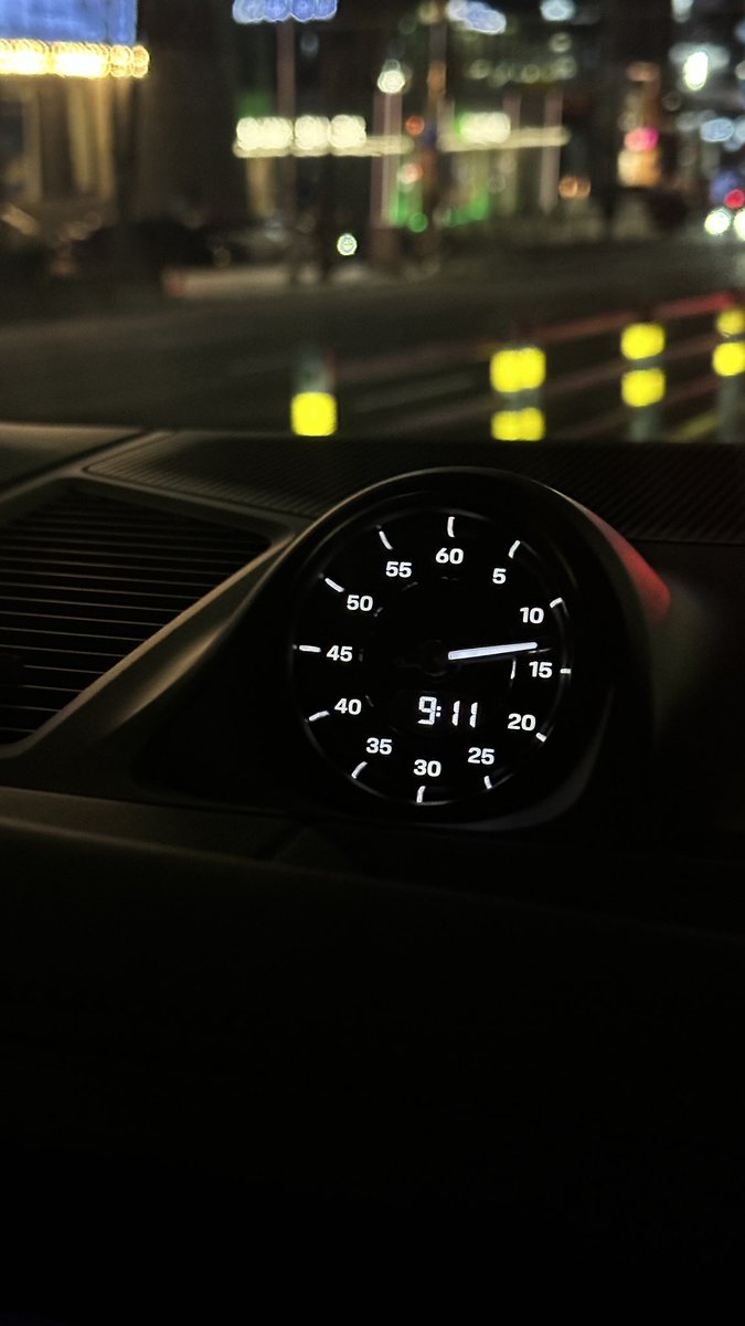 Small_o's tweet image. Porsche