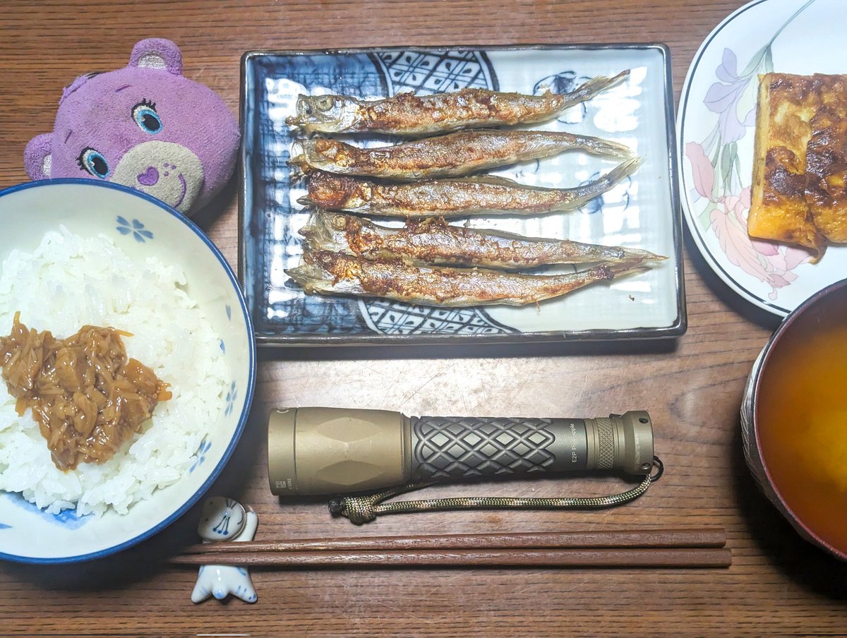 hg4eHPzmvVIEmWD's tweet photo. ししゃも✨🍚(´-(ェ)-`;)♥🦸
#メシアンドライト #Surefire #M600P #Fury #Z68 #シュアファイア #LumensFactory #E2P #ルーメンズファクトリー #レゴ https://t.co/7EWSn59K03