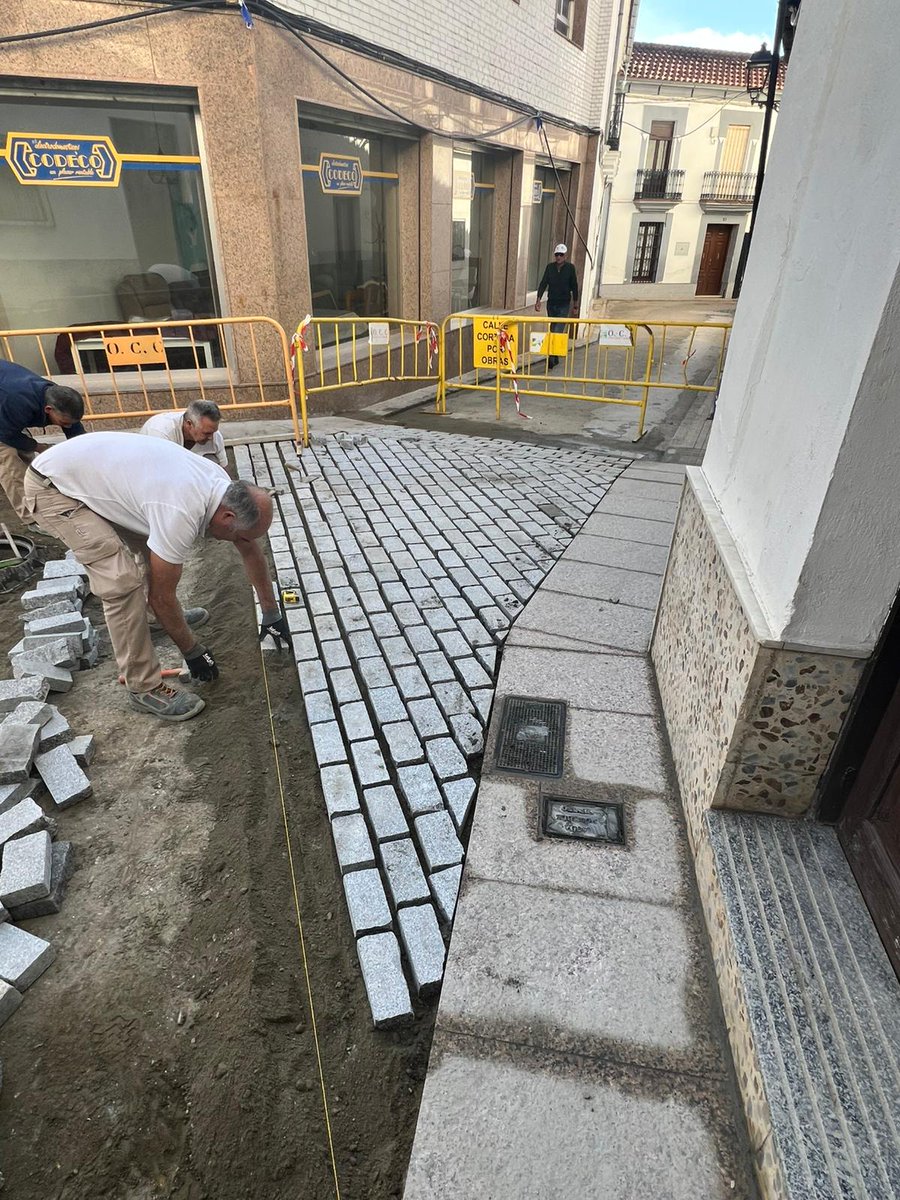 OccOBRA's tweet photo. 🧱 Remodelación de la Plaza Juanito Maravillas de Villaviciosa de Córdoba.

@aytovillavicor https://t.co/CvsQi7FQcX