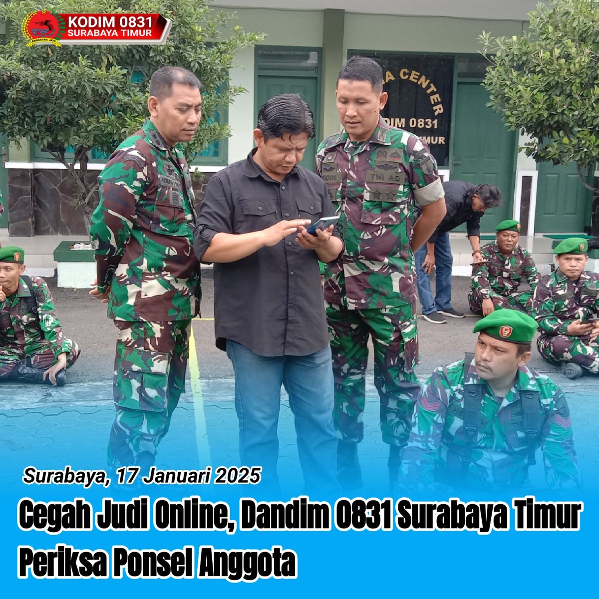KodimTimur's tweet photo. Cegah Judi Online, Dandim 0831 Surabaya Timur Periksa Ponsel Anggota.
https://t.co/gpyExbzO5f https://t.co/HiIfCQu8CZ