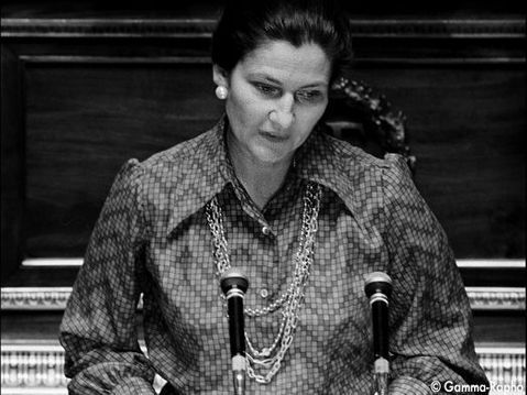 GuimonnetCh's tweet photo. 1975-2025
Une loi indispensable pour les femmes, le respect de leurs droits, de leur corps, leur santé et leur sécurité. Merci 🙏 à Simone Veil 
#SimoneVeil #IVG https://t.co/R7Kro1MdkM