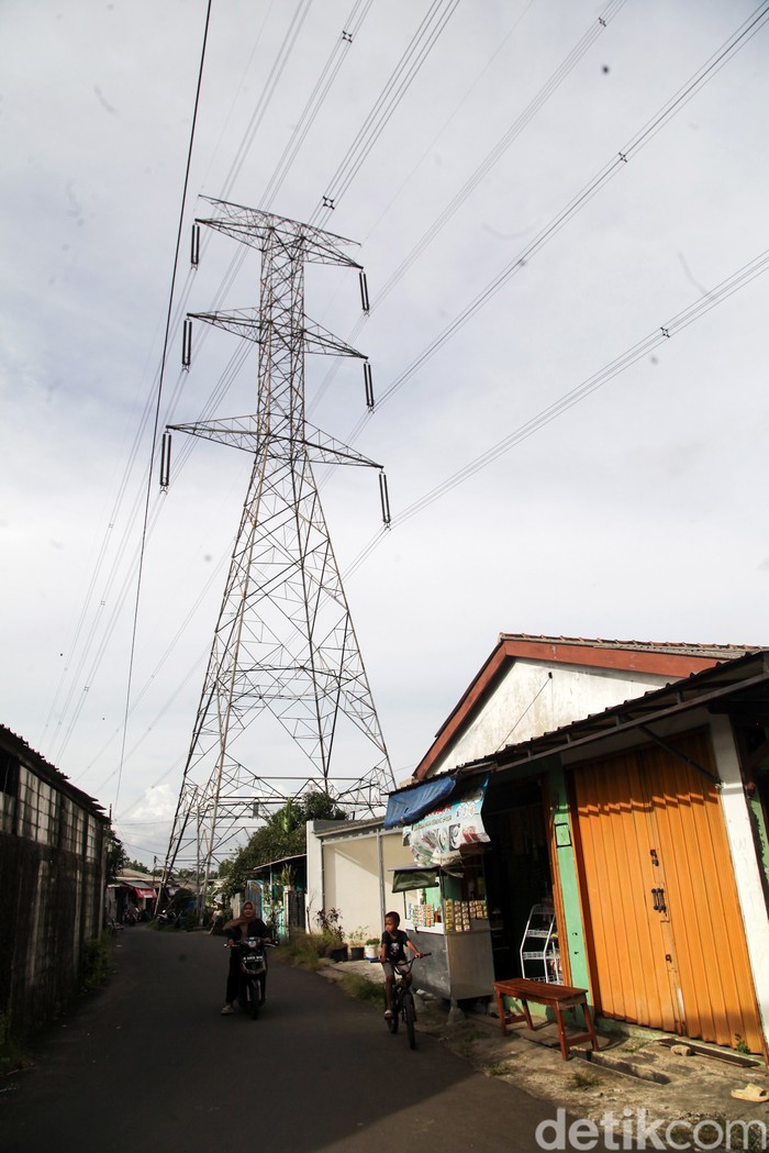 DetikFinance tweet media