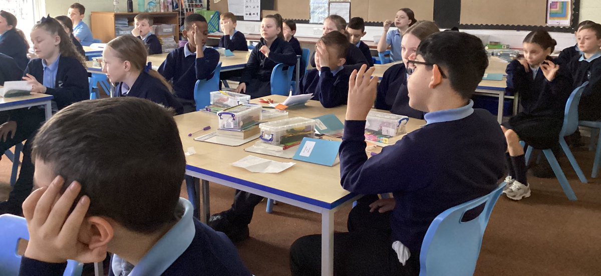 5M had a lovely start to the day using a ‘Quiet Place’ technique to manage our feelings and keep ourselves calm in tricky situations. 
#stocktonwoodaquietplace #stocktonwoodPSHE