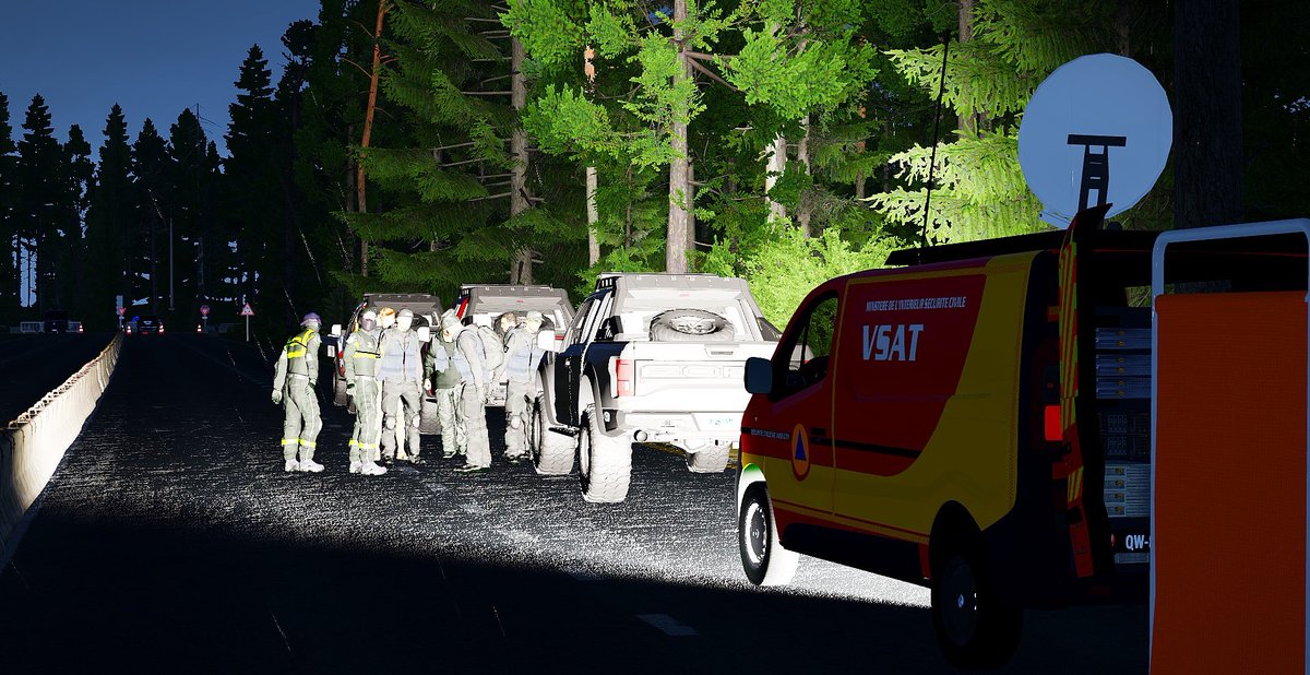 Cette semaine, les effectifs de la RITTER SÉCURITÉ sont intervenus en lien avec les services de secours pour l’évacuation de la ville de Woodland Heights suite à une montée des eaux dévastatrices.
(Cc. <a href="/MrRatSuper/">MrRatSuper</a> - <a href="/ArmaForLife/">Arma For Life</a>)