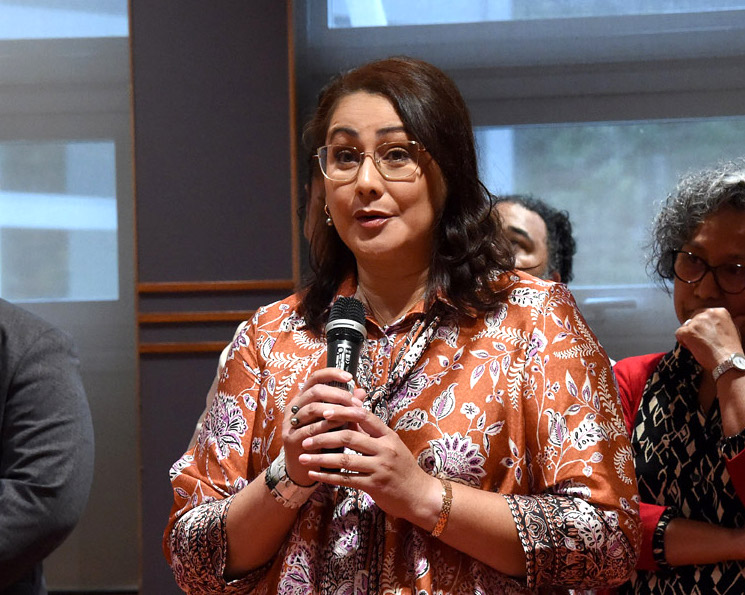 🔴#INFO #OUTREMERS360. #NouvelleCalédonie : La présidente du Congrès Veylma Falaeo en mission à Paris à partir de samedi 

➡️tinyurl.com/mr8f82he

➡️La présidente du Congrès calédonien, Veylma Falaeo, sera en mission de dix jours à Paris, à partir de ce samedi 18 janvier. Des