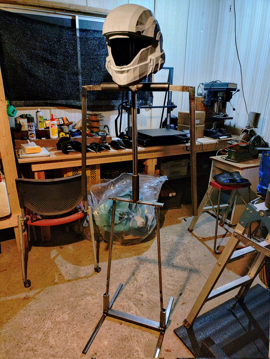 コイツに色々着けていくぅー

#アーマー製作中