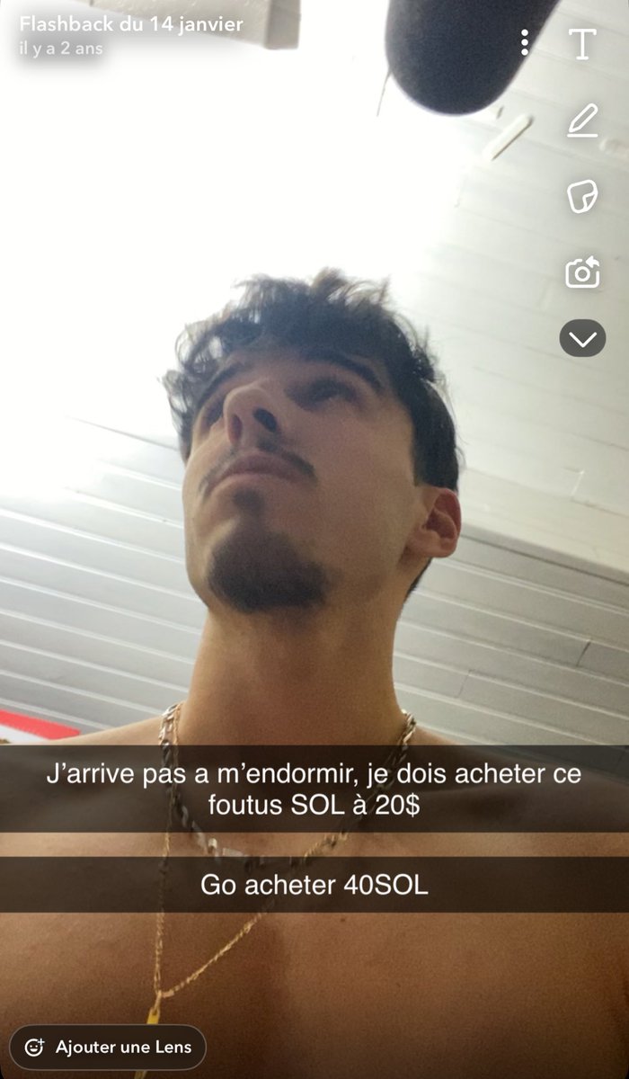 ClemizeX's tweet photo. À 2h du mat il y a 2 ans, c'était trop beau. Ma meuf dormait à côté, je me suis quand même levé pour acheter du Sol sachant que FTX était entrain de l’amener à la cave.
Ces mêmes 800 vieux dollars en valent quasi 9 000$ maintenant mdr https://t.co/KBiHsLAk3h