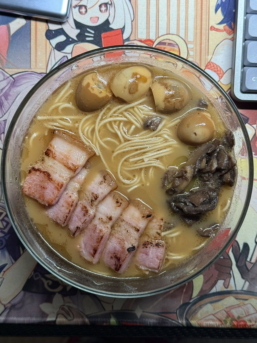 Лорд Иктор tweet media