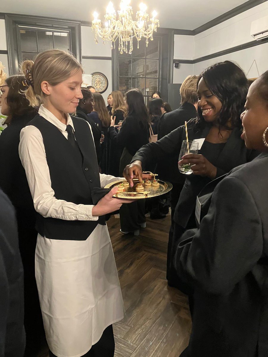 What a fabulous evening we had in Chambers yesterday hosting the <a href="/WomenInCrimLaw/">WICL</a> #Pupillage Night. So good to meet so many aspiring #criminal barristers and to hear truly inspirational stories from all the speakers. Big thanks to WICL for the opportunity to host! 👏