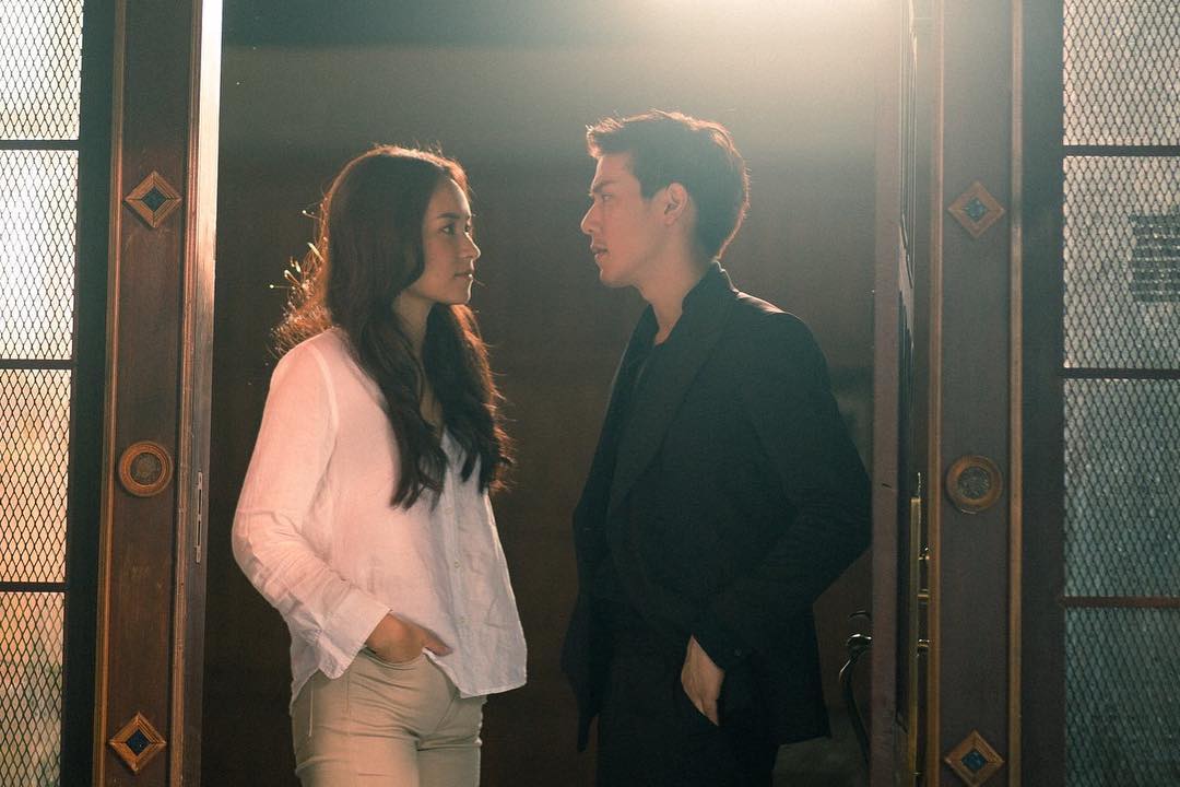 thinkgrtsp's tweet photo. Why did you choose this pair
พลพล : It must be Bee Namthip for sure and we had to find the hero who is suitable for the heroine. When it was Great Sapol, it was a hit right away.
ทานข้าวกันไหม - พลพล (#PLAY2project)「Teaser MV」
🔗 https://t.co/r2DQsyVLit
#เกรทสพล #grtsp https://t.co/7xWwUcaBI4