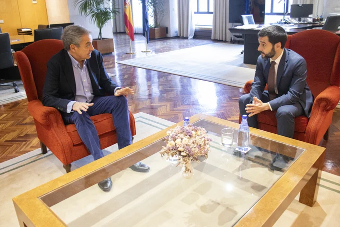 Pablo Bustinduy y José Luis Rodríguez Zapatero