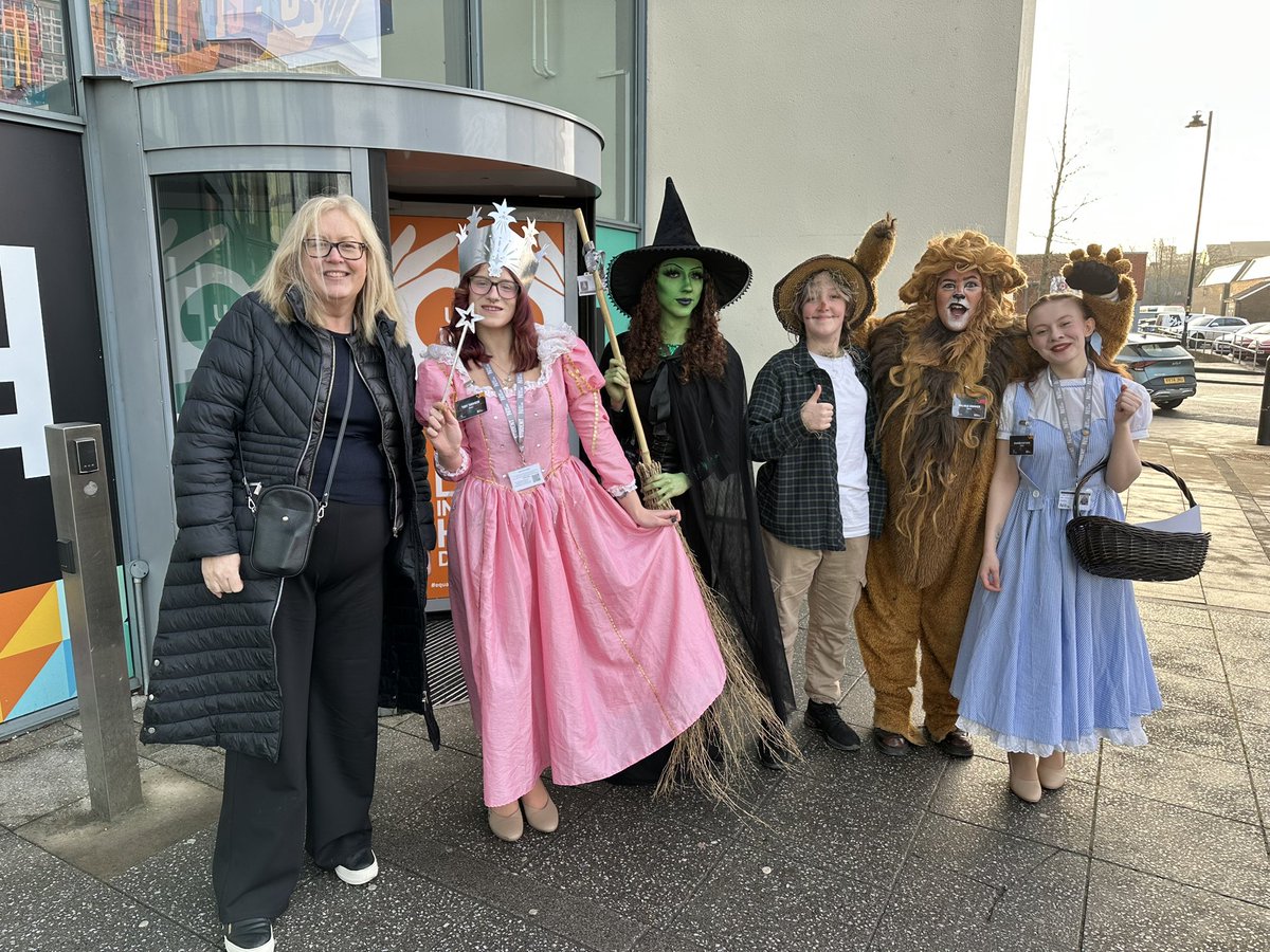 Dr Sam Parrett CBE tweet media