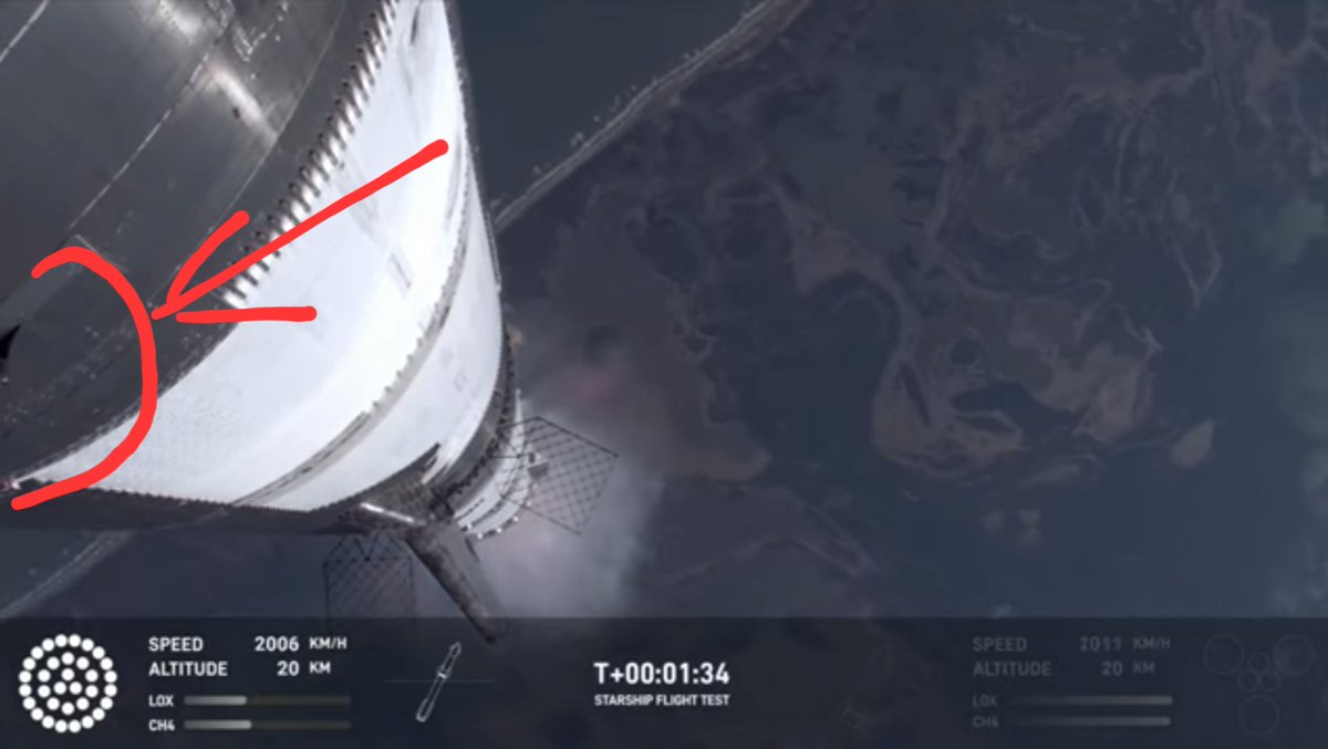 SpaceX ship blows up, on the video you can see a hole.