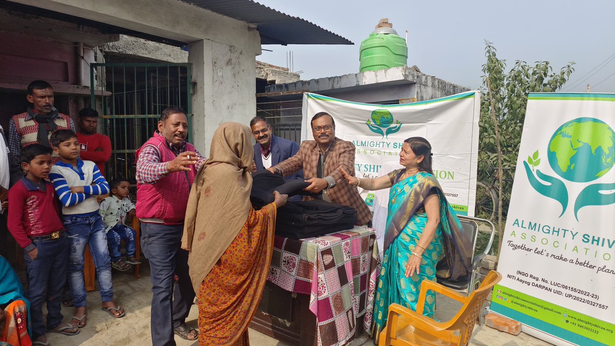 AlmightyShivaa's tweet photo. Our Association distributed blankets to the needy people in village Shahpur B.K.T, Lucknow. On this occasion blankets were distributed to hundreds of poor and needy people in the presence of Shri Rajesh Kumar Ji, (Chief Guest) Deputy Director - Agriculture Department, Govt of UP. https://t.co/aEtJrPBs9Z