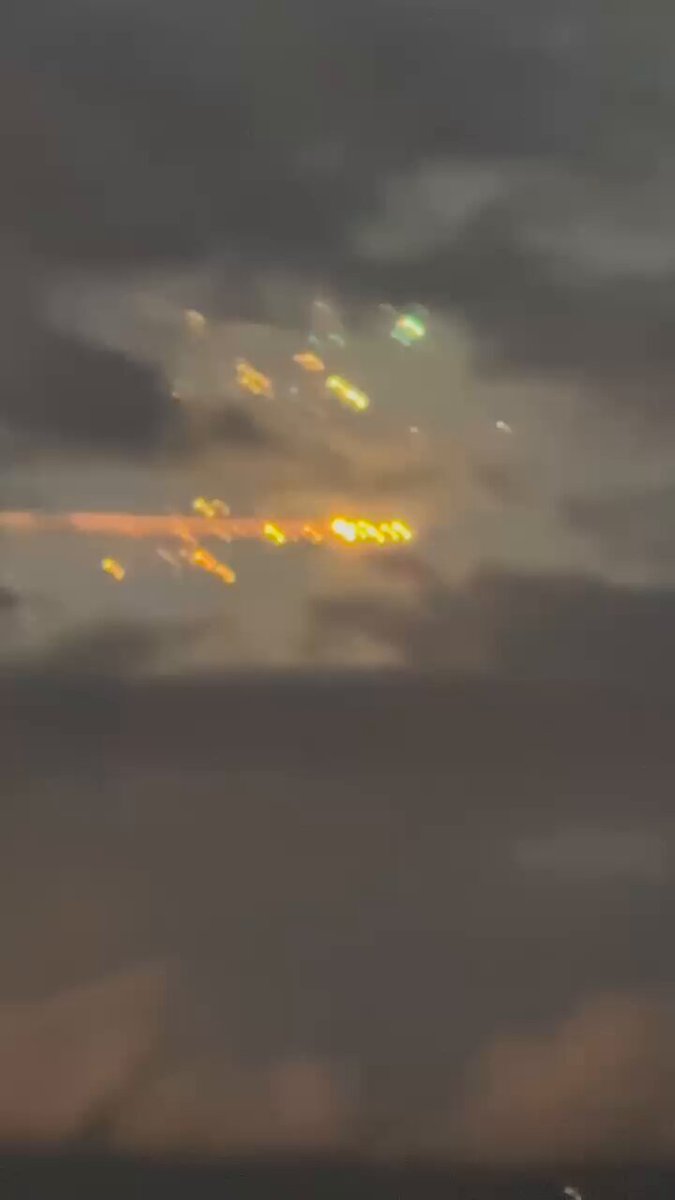 As IFT  7 reached for the heavens on its uphill leg, mission objectives were clear. Deploy 10 satellite simulators, re-entry, flip and splashdown. Additionally  we wanted to see another spectacular  catch of booster 14  by the tower chopsticks. The boostback and catch was