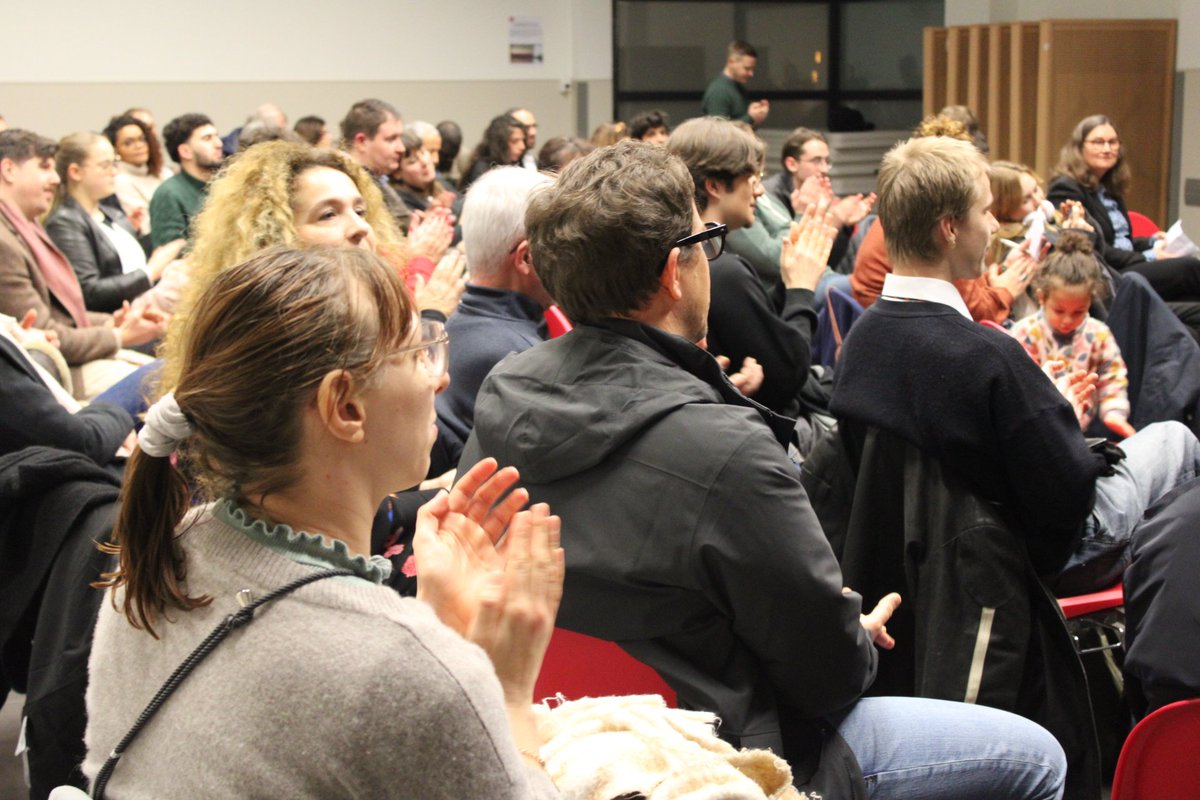 🙏 MERCI pour cette super belle soirée que nous avons passée ensemble ! Cela nous a fait trop plaisir de vous voir si nombreuses et nombreux 🥹 

Et merci <a href="/appclille/">Appclille</a> pour ce somptueux buffet végétarien !