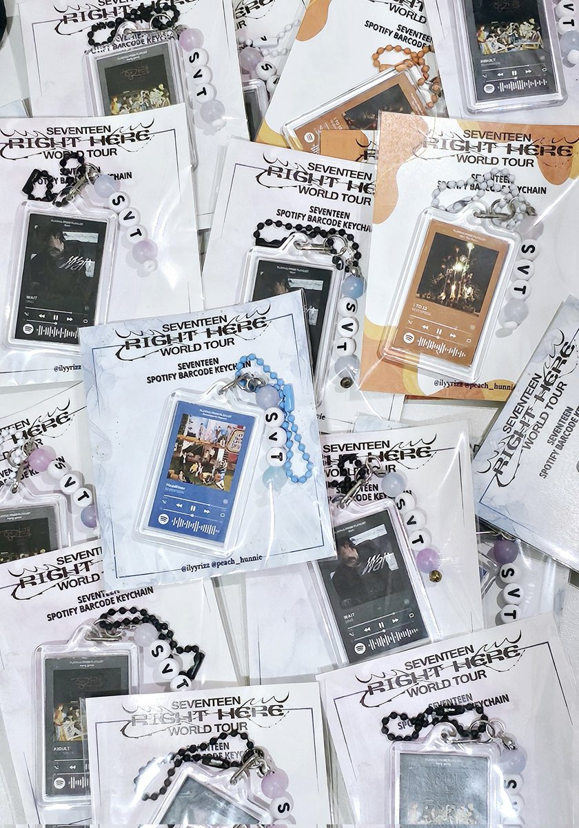 ilyyrizz's tweet photo. .•*•.SEVENTEEN RIGHT HERE IN SINGAPORE FREEBIES.•*•.

by @ilyyrizz &amp; @peach_hunnie 

🗓 25th Jan 2025 (Day 1)
📍Singapore National Stadium
🕑TBA 

♡ Will be given randomly 
♡ Help RT and LIKE to reach more carats 🙏🫶 

See u carats!!!

#SEVENTEEN_RIGHT_HERE_IN_SINGAPORE https://t.co/iZhXK2EuBM