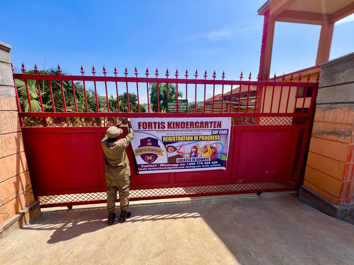 DanielLutaaya's tweet photo. Najjeera, Buwate, Kira, Bulindo, Kasangati.
Muleete abaana basome. 
School fees bbeyi ya nseko buseko.😉 @FortisSchools https://t.co/2KwrC9V1nN