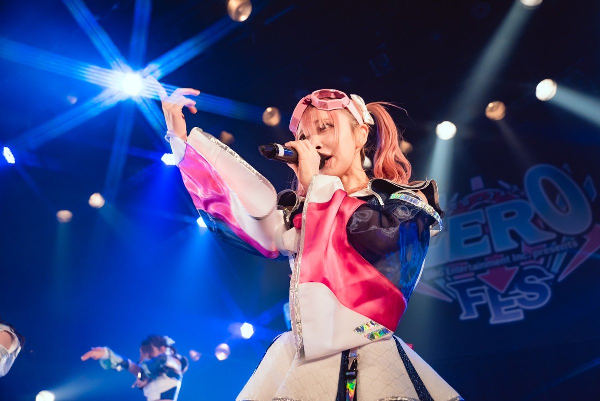 zero_fes's tweet photo. ◤◢◤◢◤◢◤◢◤◢◤◢◤◢
　　　#ZEROFES速報
◤◢◤◢◤◢◤◢◤◢◤◢◤◢

       “ STARRY×NIGHT↗︎ “
           【 @STN_gmg 】

ダイアモンドホールという夜空に
綺麗な星を浮かべたスタナイ
圧巻のステージで輝き続ける 。

#スタナイ https://t.co/864wjYc1ij