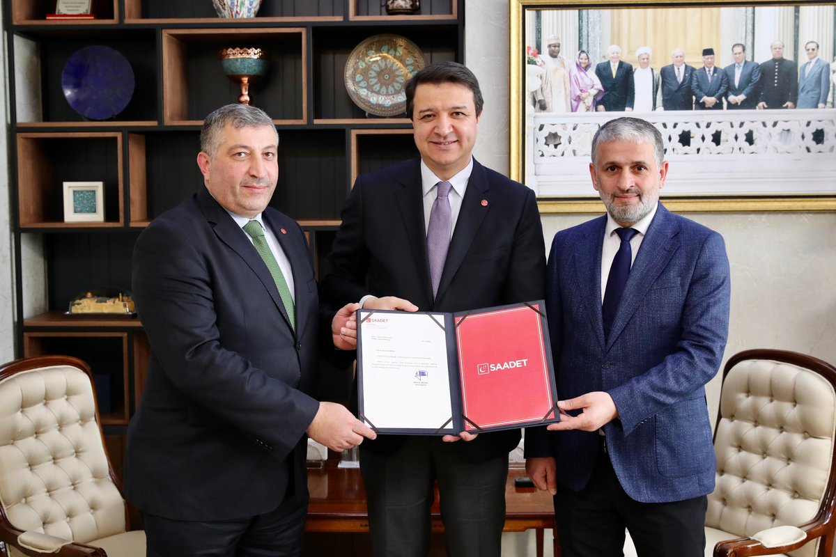 Bursa İl Başkanlığımıza Hamza Gürsel getirilmiştir. 

Bugüne kadar İl Başkanlığımızı yapan Ali Osman Karahan’a yapmış olduğu çalışmalardan dolayı teşekkür ediyor, yeni İl Başkanımıza başarılar diliyoruz.