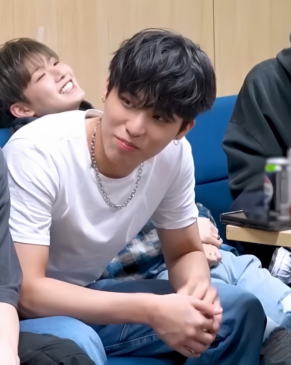 wolfylab's tweet photo. 04 liner?!?!?? https://t.co/nTddohIKAf