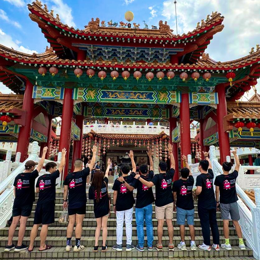 FrankMiao's tweet photo. SOON 2025 APAC Eco Founder Village

✈️✈️Founders from Dubai, Hong Kong, India, Taiwan, Korea, Vietnam, and Malaysia spent two unforgettable weeks in KL—living, working, learning, and having fun together. 

🚀And those 2am brainstorms were legendary! Let the builder build. Kudos to @cobaltx_io @raptoramm @PolyquestSOL @PortalFinance_ @BlendyProtocol @spongedotsol @CoindPay team!!!

🎉Will definitely host more ecosystem events this year.

#SOON #svm