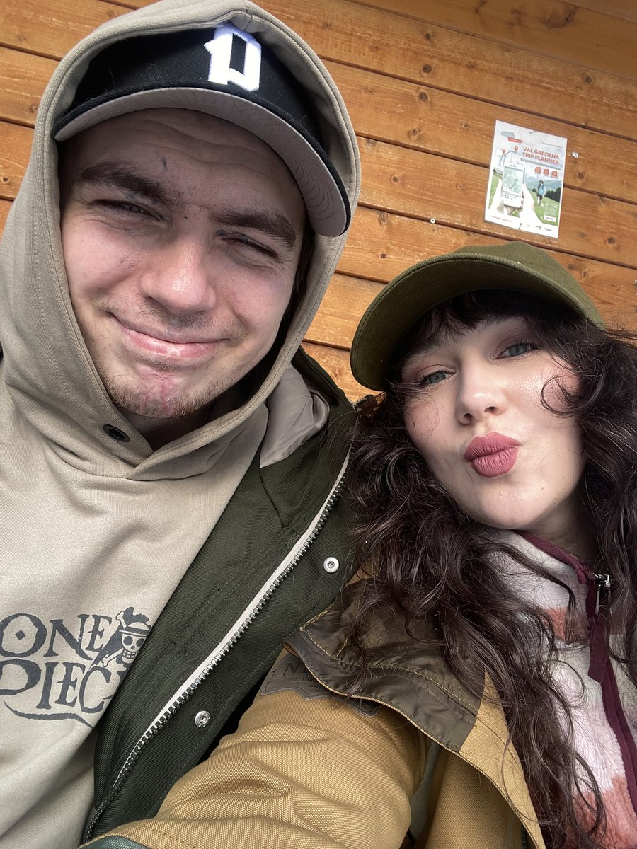 sofiiiika's tweet image. теж приєднаюся, більше 4 років нашій історії)) 
how it’s started/ how it’s going 
@litlle_johnny