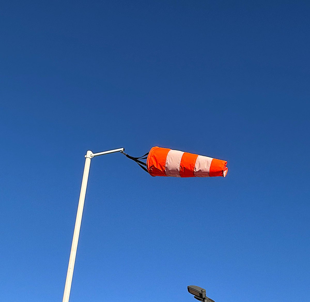 FlagpoleExpress's tweet photo. As Windsock manufactures our industrial windsocks are used to measure both the speed and direction of the wind. 
#lifeguarding #watersafetyawareness #aviationknowledge #windsock #aviationdaily #AviationCommunity #AviationIndustry https://t.co/Peb9gkjxTu