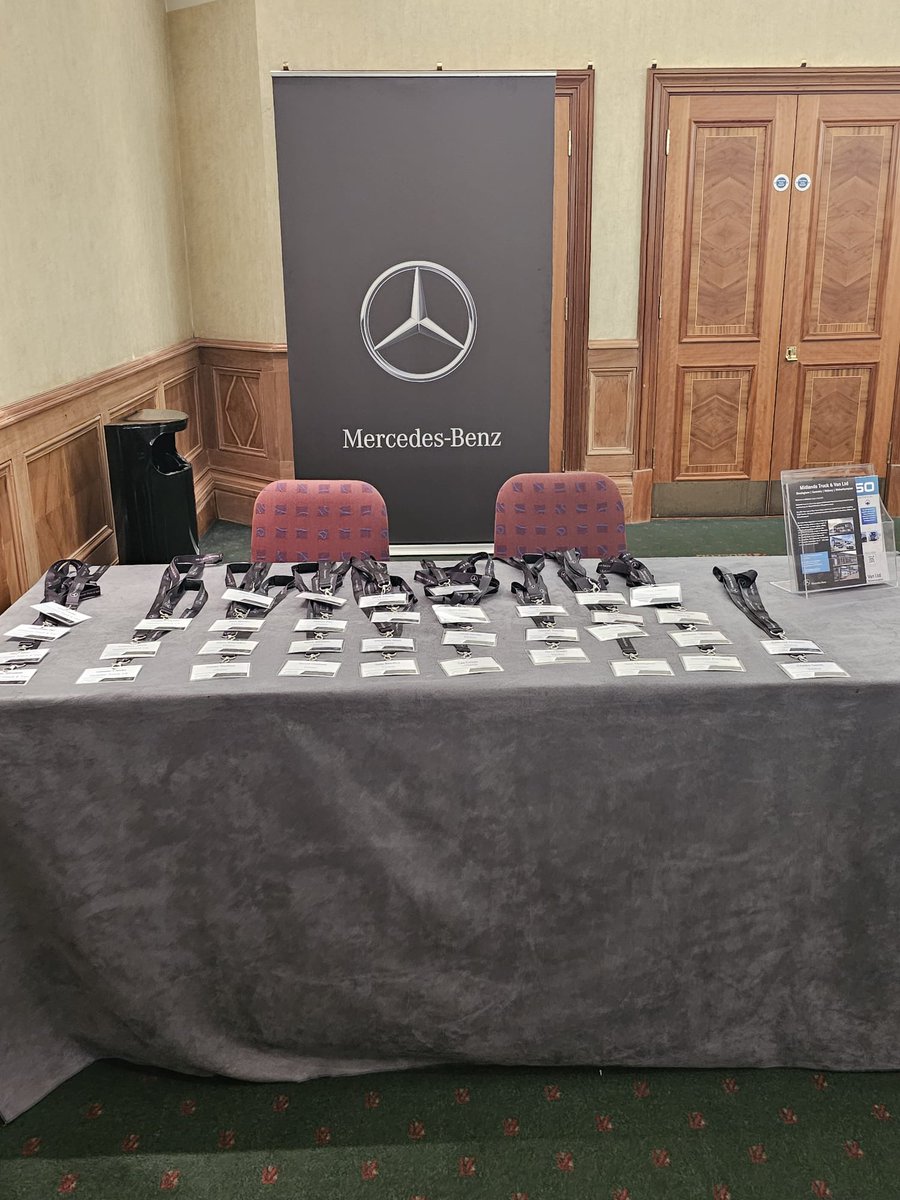 MidsTruckVan's tweet photo. We’re at the @TheNMMUK today with @IntercountyMB, industry leaders, fleet managers, and experts exploring the future of Battery Electric HGVs ⚡⚡
@BallyveseyLtd @DaimlerTruckUK #MercedesBenzTrucks #EVAwareness #ElectricHGVs #SustainableTransport https://t.co/tzokZOf5Li