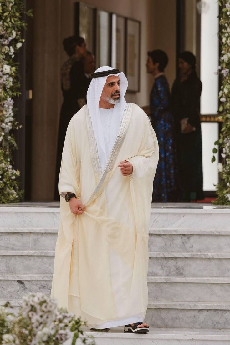 x_uae71's tweet photo. أَنِيق , باهِر , بَدِيع , بَهِيج , جَمِيل , حَسَن , زاهِر , مَلِيح , مُشْرِق  🤍 https://t.co/4RxIp0tUOl