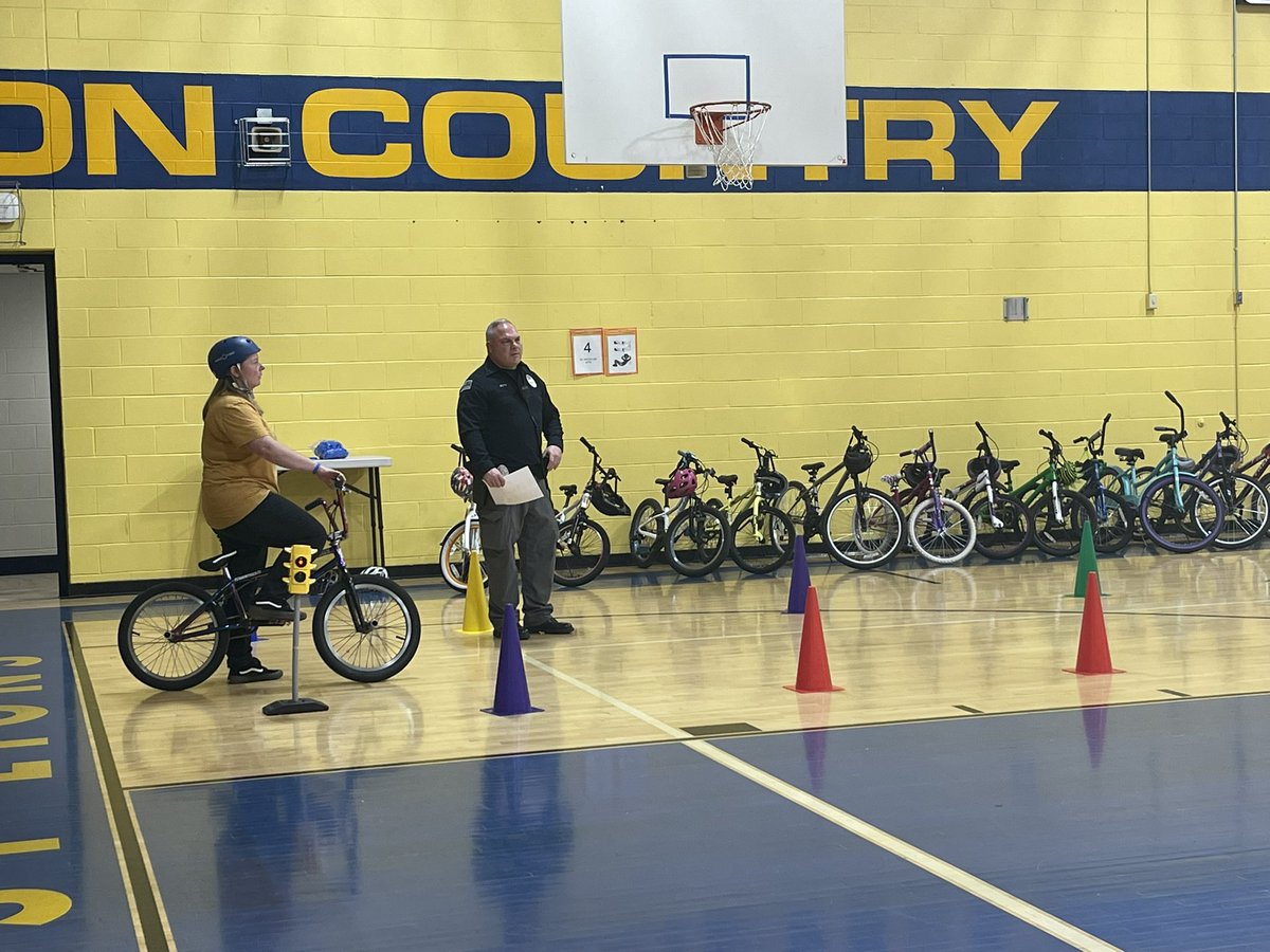 Katie Munn tweet media