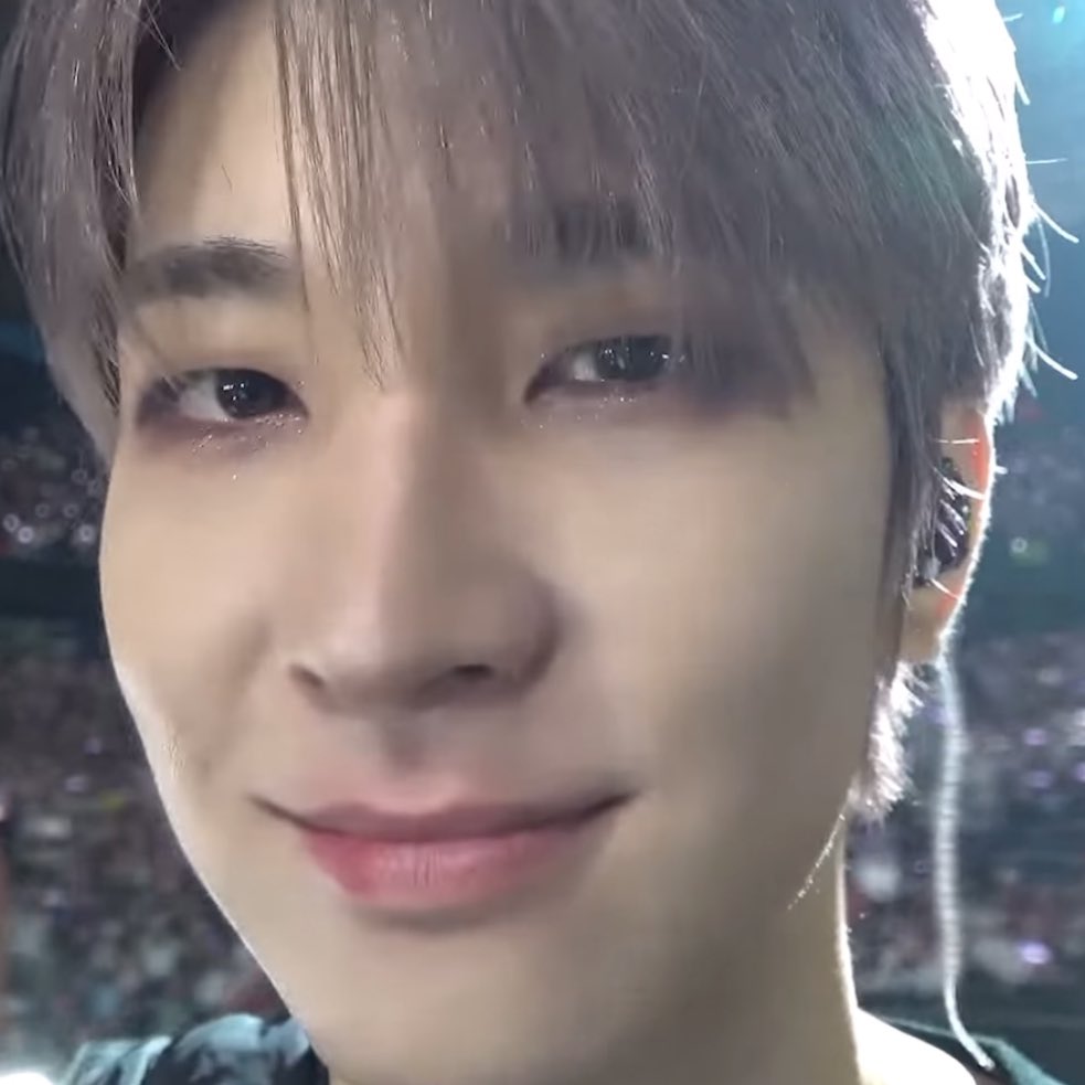 wonwooszone's tweet photo. pretty boy https://t.co/0Dvan47XIN