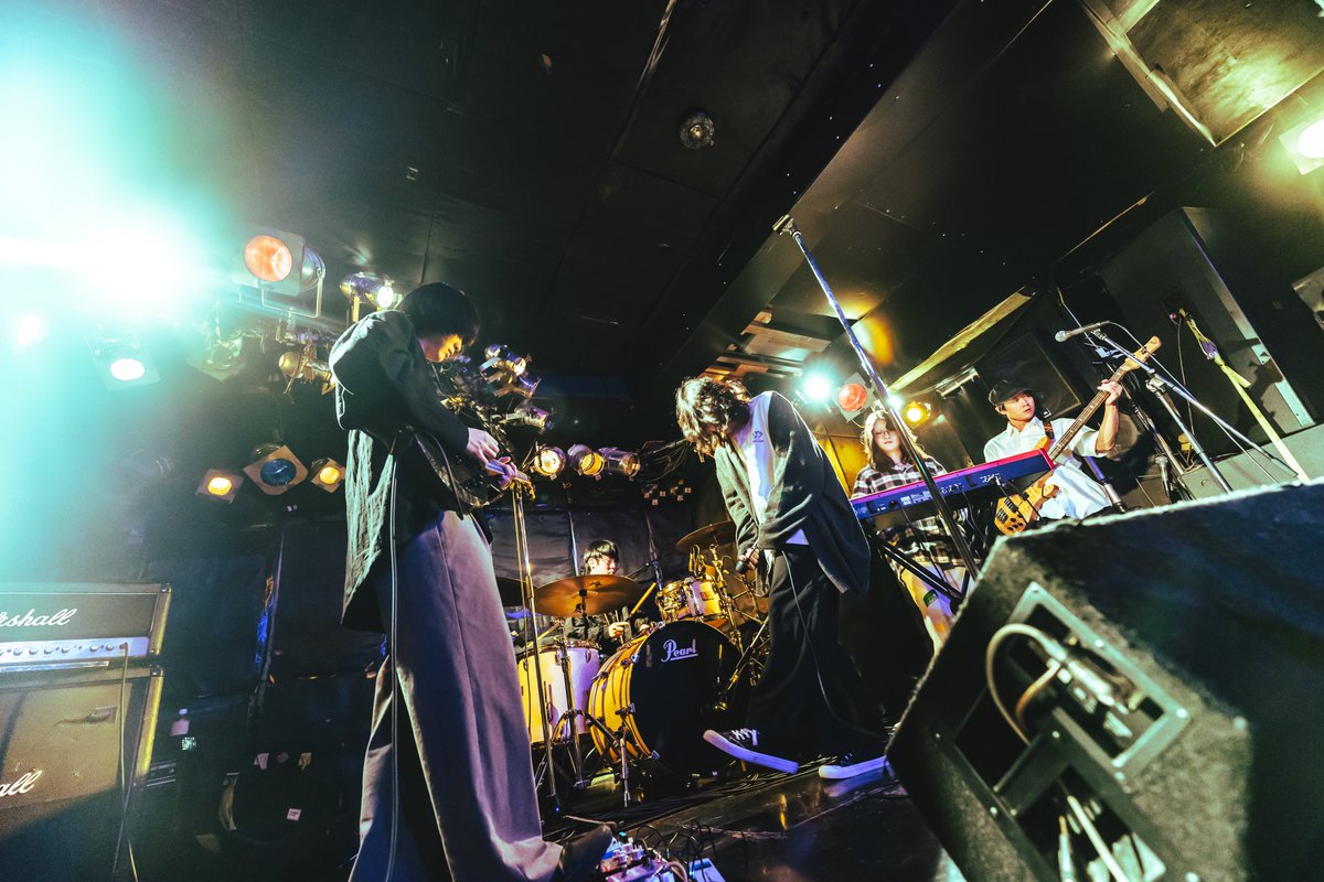 きのこpre.『集獲祭 VOL.2』
ご来場の皆様ありがとうございました✨

1.ナイトライトトーキョー
2.堕落ダクダーク
3.イエローサブマリン
4.不気味
5.信仰心

次回は3/28 Last One-man Liveです!!
下北沢近道でお待ちしています🫧

チケットのご予約はコチラ☟
t.livepocket.jp/e/64860
