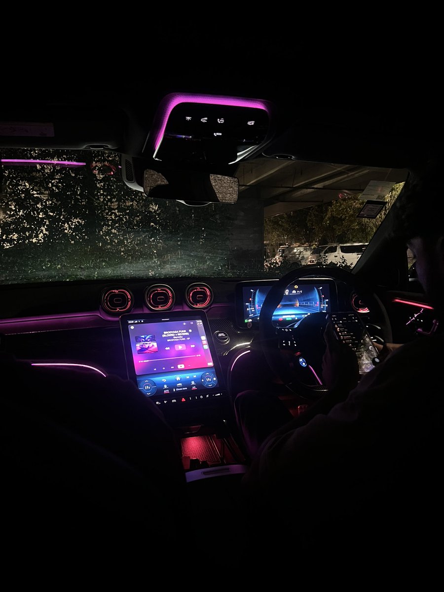 blakeevansnz's tweet image. $243,022 in a month. 

I’m 20.

What’s your excuse?

Like, RT, And comment “paid” and I’ll send you all the sauce for free.