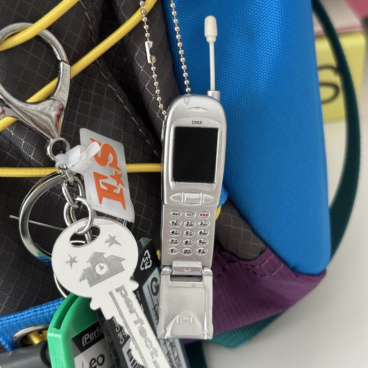 offluffeish's tweet image. mini backpack 🎒💙