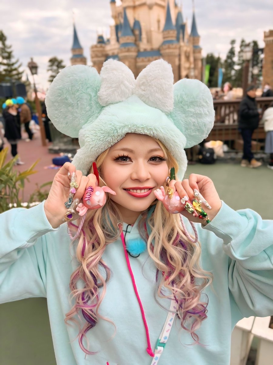 荒川さん ガチでみんなお願い‼️‼️‼️‼️‼️ インスタの写真一枚目どれにしたら