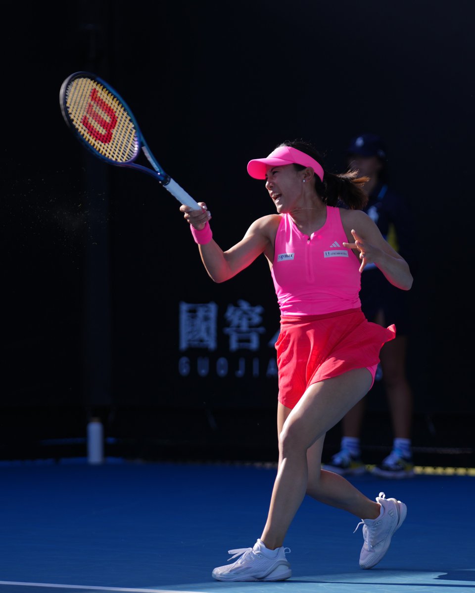 wilsontennisjp's tweet photo. W TEAM | 加藤未唯 @miyukato1121
加藤未唯(加藤・サラスアペア)は女子ダブルス1回戦で第10シードを倒して2回戦へ!
2回戦は明日。ご注目ください! Go! Miyu!
#wilsonfamily
#wilsontennis
#ウイルソンテニス
#ultratour https://t.co/OHG8m5IjxY