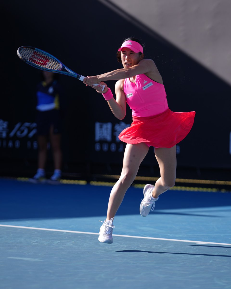 wilsontennisjp's tweet photo. W TEAM | 加藤未唯 @miyukato1121
加藤未唯(加藤・サラスアペア)は女子ダブルス1回戦で第10シードを倒して2回戦へ!
2回戦は明日。ご注目ください! Go! Miyu!
#wilsonfamily
#wilsontennis
#ウイルソンテニス
#ultratour https://t.co/OHG8m5IjxY
