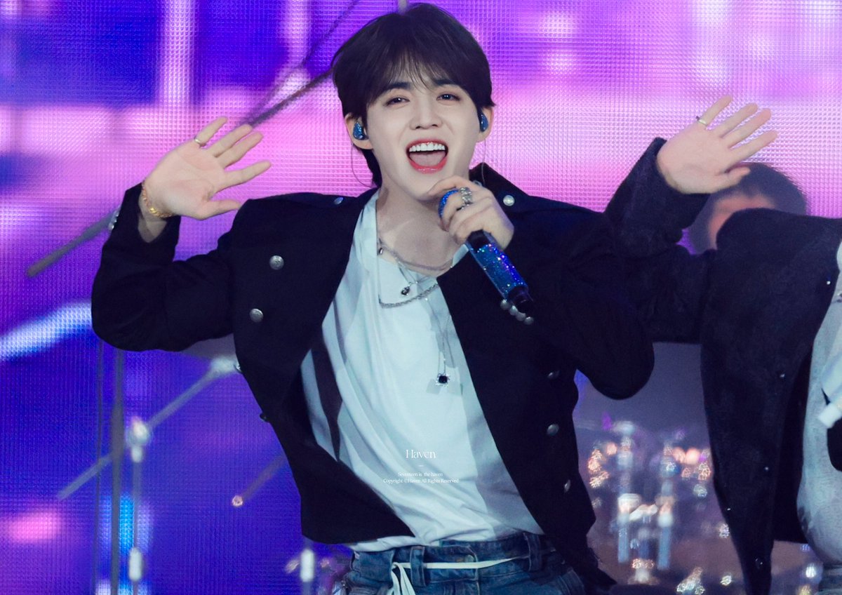 250105 GDA 

행복 강아지🥹♥️

#SEVENTEEN #세븐틴
#SCOUPS #에스쿱스 #최승철 #승철 #エスクプス