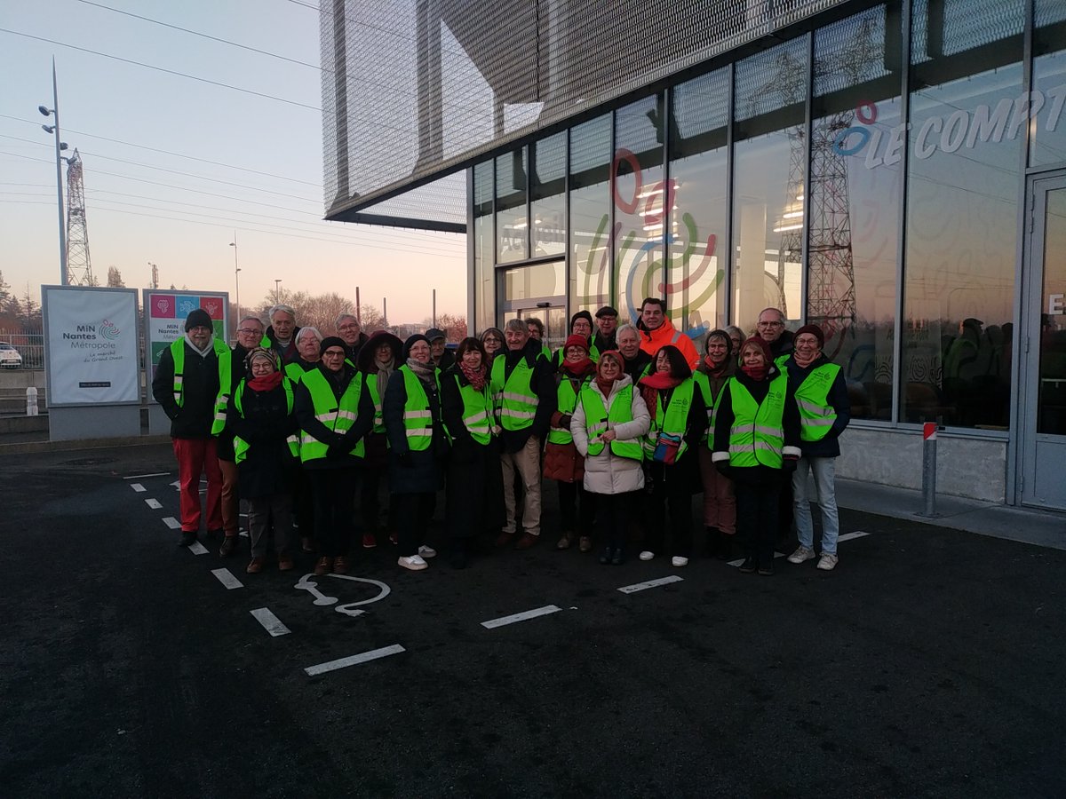 Ce matin, c'était la première visite 2025 au MiN de Nantes ! Nous avons eu le plaisir d’accueillir l’association AVF (Accueil des Villes Françaises).

Un moment convivial pour découvrir les coulisses du marché et échanger avec des professionnels passionnés ! 💚