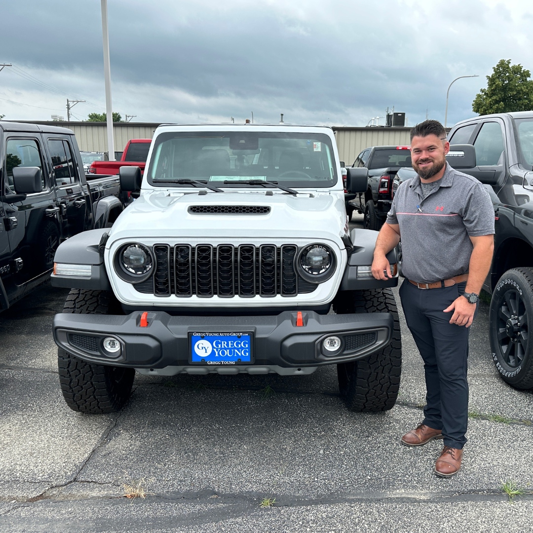 GYCDJRAtlantic's tweet image. Friendly faces and reliable vehicles—that's the Gregg Young difference. Stop in to find your adventure-ready ride today!  😊 🚙 #GreggYoungAtlantic #WeGoTheExtraMile #DriveLocal