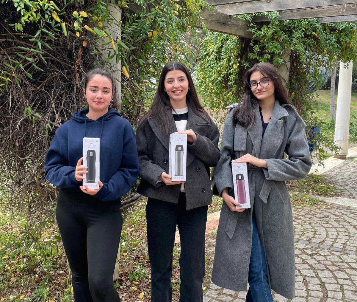 SiberPau's tweet photo. Hackathon’umuzun kazananları! 🎉

Katılan herkese teşekkür ederiz ve kazanan arkadaşlarımızı tebrik ederiz. 👏 

🌟Sponsorlarımız:

• Pausiber Çekirdek 
• @SiberKulupler
• @lab2023 
• @ratelnews 
• @Tubitak 
• SecureWay
• @Netinternet 

#hackathon24 #Pausiber https://t.co/NH27pyncUR