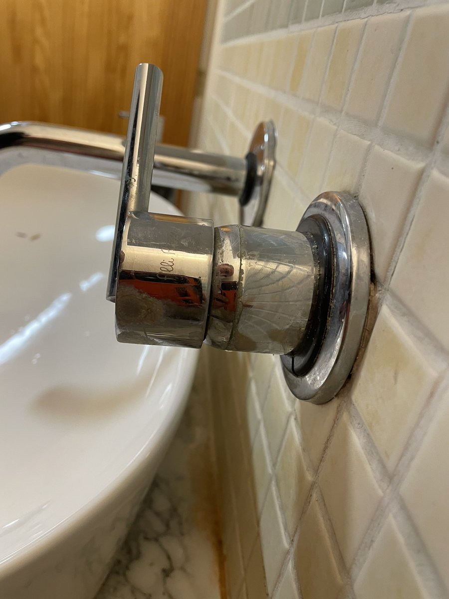 jrc__4's tweet photo. @showerdoc any chance you know this basin tap?? Cartridge is knackered… https://t.co/uLqDmDLfhB