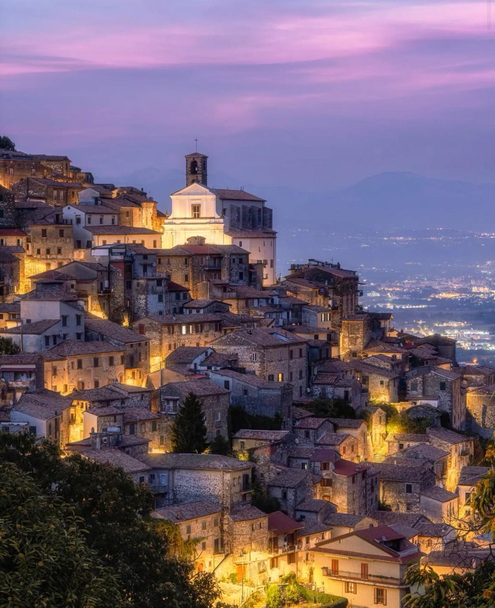 visit_lazio's tweet photo. #Patrica, piccolo borgo in provincia di #Frosinone arroccato sui #MontiLepini
📷 Ig stevaleri
#VisitLazio #LazioIsMe #LazioEternaScoperta https://t.co/SrFGd8zgZ1