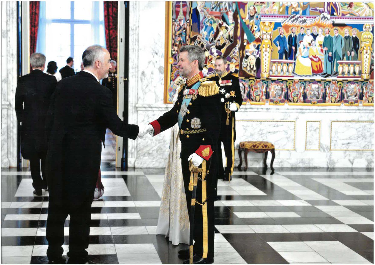 Embajador de Chile en Dinamarca, Felipe Cousiño Donoso, participó en el saludo al Cuerpo Diplomático de Su Majestad el Rey Federico X realizado el pasado 6 de enero en el palacio Christiansborg