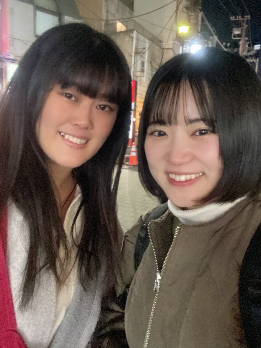 寒いね🍃
みんな風邪ひいてない大丈夫？？💭

今日はあやえちゃんに会えました🫶🏻
美容院帰りみたいで髪サラサラ🫧
食べるの大好きな2人です🤤