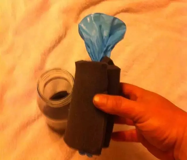 MRL_doll's tweet photo. Teach you how to make your own male masturbator
All you need is a bottle, a sponge and a pair of plastic gloves....😏😏 https://t.co/P4lcTJkQEV