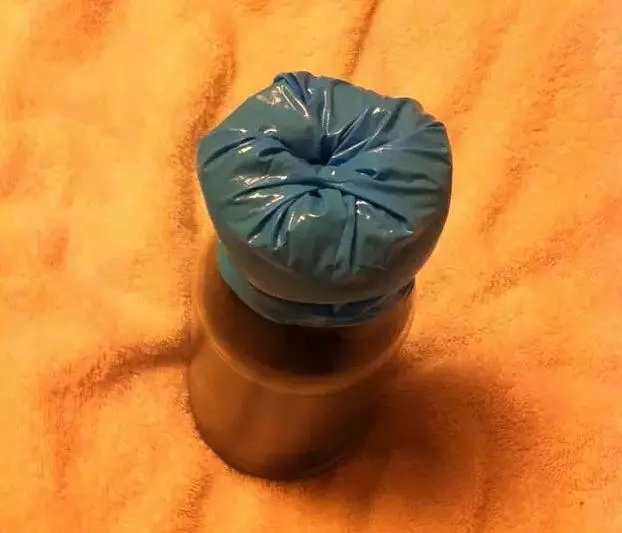 MRL_doll's tweet photo. Teach you how to make your own male masturbator
All you need is a bottle, a sponge and a pair of plastic gloves....😏😏 https://t.co/P4lcTJkQEV
